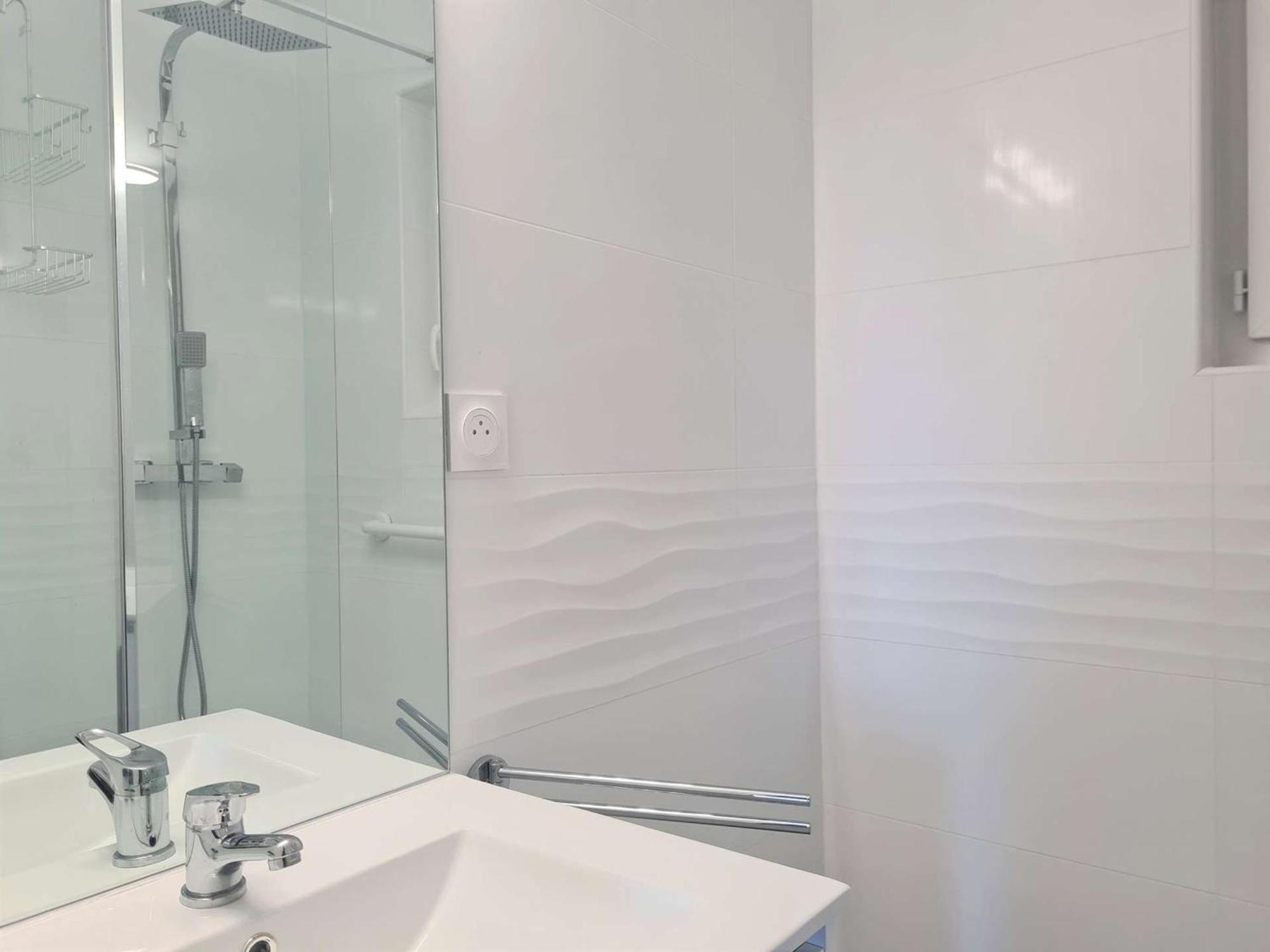 Appartement T2 Avec Parking Et Acces Direct A La Plage - Fr-1-249-129 Agde Ngoại thất bức ảnh